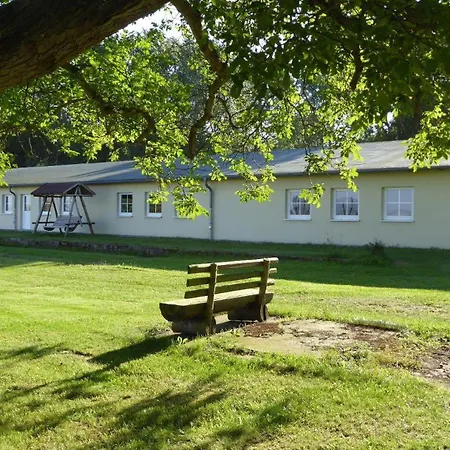 Gut-rattelvitz-galerie-f-hochwertig-sauna-kamin-etankstelle-spielscheune-15-000qm-park-land Gingst