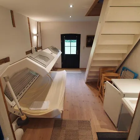 Gut-rattelvitz-galerie-f-hochwertig-sauna-kamin-etankstelle-spielscheune-15-000qm-park-land Lejlighed *